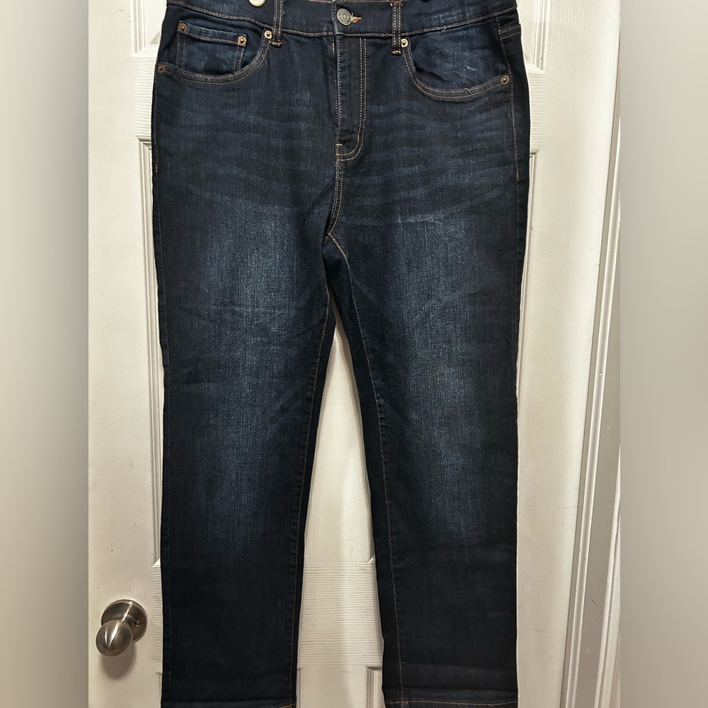 Blue notes short slim fit, straight leg dark blue jeans, size 34/30.